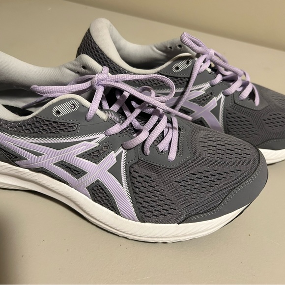 ASICS sneakers sz 10 - Picture 6 of 7